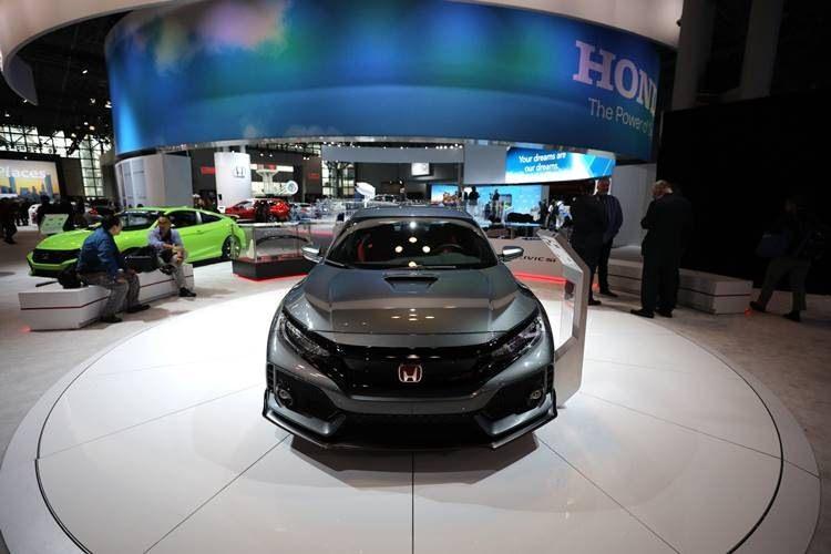 <p>Honda - Civic Type R</p>
