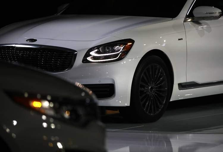 <p>Kia - K900</p>
