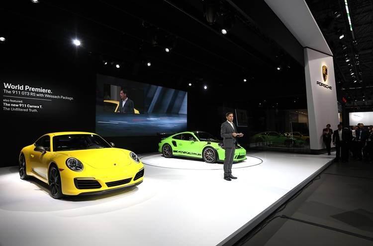 <p>Porsche - SE 911 GT3 RS</p>
