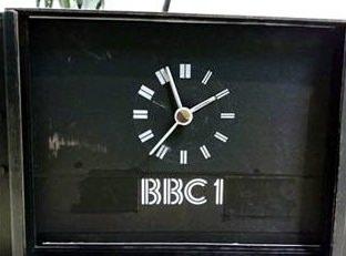 <p>Telefonu açan BBC yetkilileri de 'bir kutu domates soslu spagettiyi ekin ve tutması için dua edin' yanıtını veriyordu. Sonunda bunun bir şaka olduğu anlaşıldı. Sonunda bunun bir şaka olduğu anlaşıldı.</p>
<p> </p>