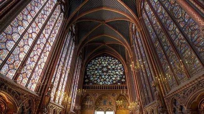 <div>Sainte-Chapelle - Fransa</div>
<div> </div>