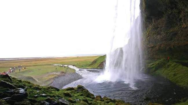 <div>Seljalandsfoss Şelalesi - İzlanda</div>

<div>&nbsp;</div>
