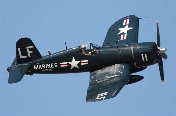 <p><strong>F4U Corsair </strong></p>

<p>Vought F4U Corsair modeli, ilk uçuşunu 1940 yılında yapmış ve 1942'de savaşa dahil olmuştu.</p>
