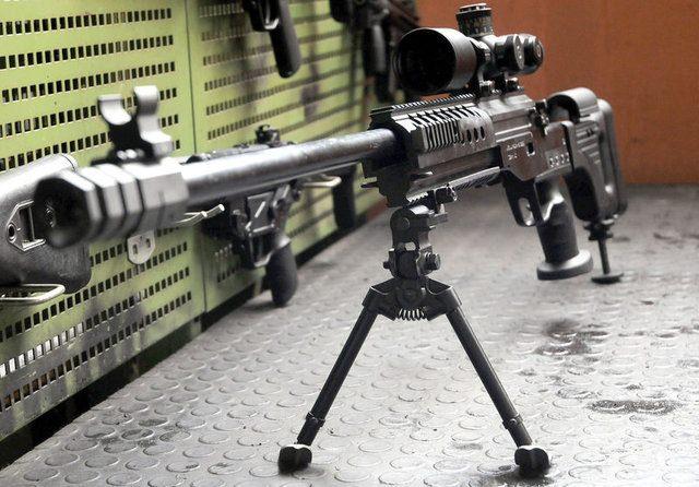 <p><strong>BORA-12 KESKİN NİŞANCI TÜFEĞİ:</strong></p>
<p>Jandarma Genel Komutanlığı– MKE işbirliğiyle geliştirildi. 7.62mm çapındaki tüfeğin etkili menzili bin 200 metre. </p>