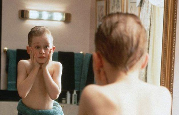 <p>Henüz 10 yaşındayken rol aldığı Evde Tek Başına (Home Alone) filmiyle hafızalara kazınan Macaulay Culkin, önceki gün New York'ta The Jim Gaffigan Show'un çekimlerinde görütülendi.</p>
<p> </p>