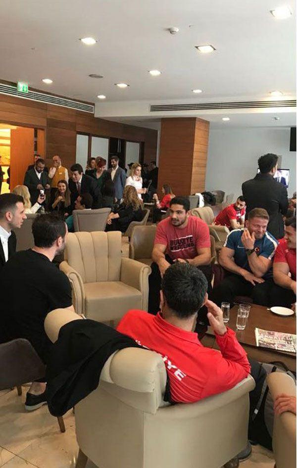 <p>Sanatçıların yanı sıra Cumhurbaşkanı Recep Tayyip Erdoğan'da AK Parti Adana ve Hatay İl Kongrelerine katılmak üzere bölgede bulunacak.</p>
