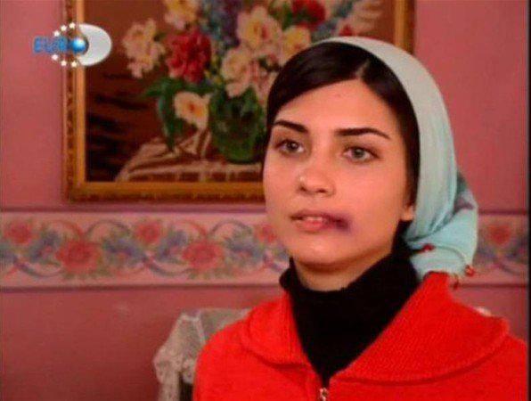 <p>Güzel oyuncu Tuba Büyüküstün ilk defa 2003 yılında ''Sultan Makamı'' diziyle izleyici karşısına çıktı. Şimdilerde geniş bir hayran kitlesine ulaşan oyuncu, dizi setlerinde çalışarak sektöre giriş yaptı.</p>
<p> </p>