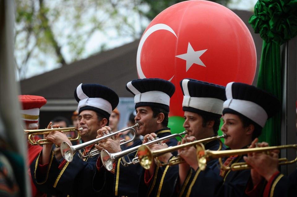 <p>Osmangazi Belediyesi olarak bu misyonu yaşatmayı birinci görev olarak addediyoruz. Bize desteklerimizi esirgemeyen Cumhurbaşkanımıza şükranlarımızı arz ediyoruz. </p>