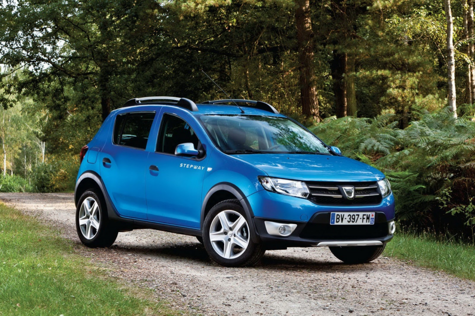 <p><strong>DACIA</strong></p>

<p>Toplam satış: 5.835</p>
