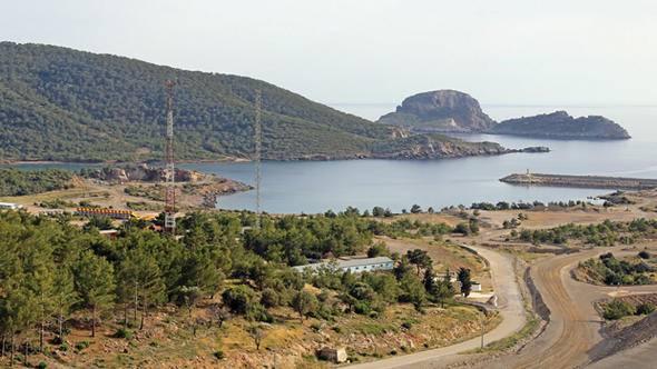 <p>- İlk ünitesinin 2023 yılında elektrik üretimine başlaması planlan Akkuyu NGS’nin diğer ünitelerinin de birer yıl arayla devreye alınması hedefleniyor.</p>
<p> </p>