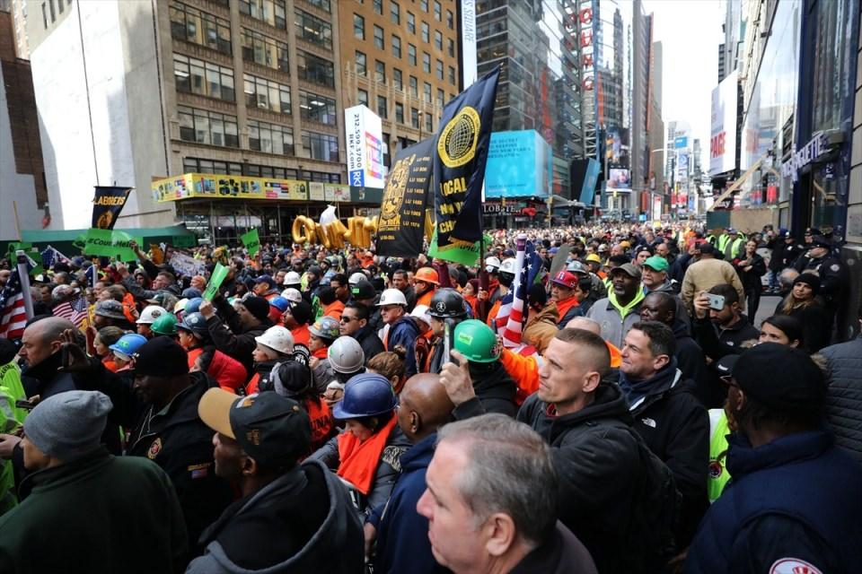 <p>İşsiz gençlerin, kamu çalışanlarının ve BM çalışanlarının ardından bugün New York'ta bir protesto daha düzenlendi.</p>

<p> </p>
