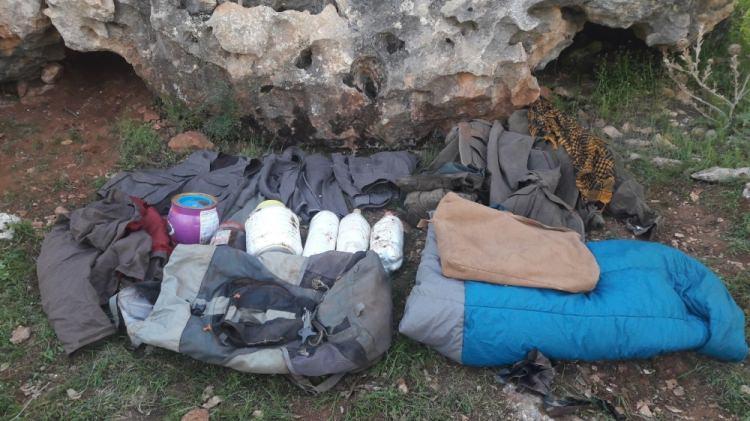 <p>Diyarbakır'da sona eren operasyonda terörden arananlar listesinde "yeşil" kategorideki teröristin de arasında yer aldığı 2 örgüt mensubu etkisiz hale getirildi. </p>
