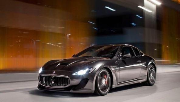 <p><strong>MASERATI</strong></p>

<p>Toplam satış: 12</p>
