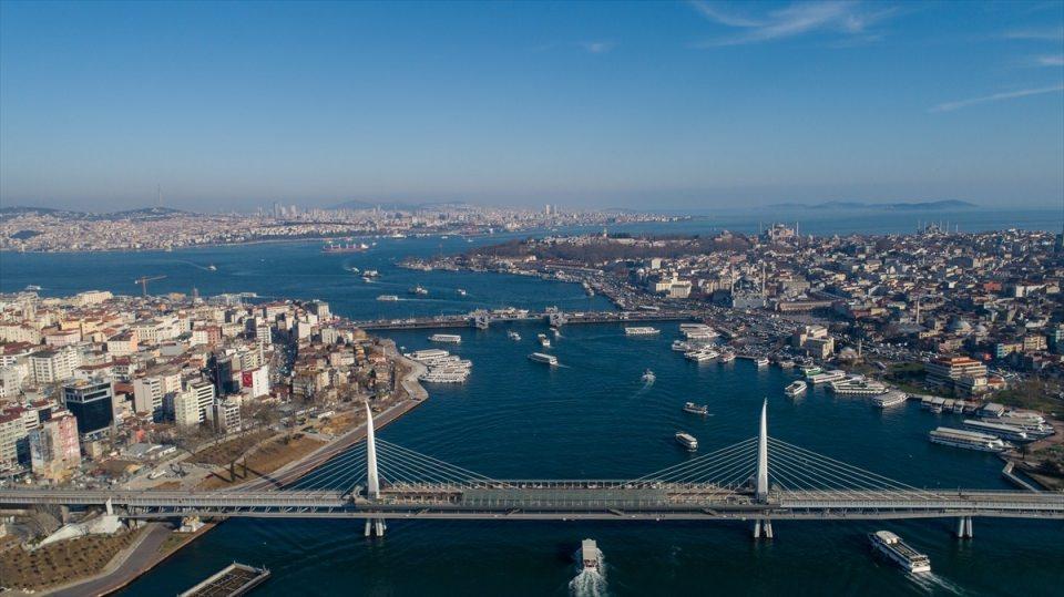 <p>Haliç Metro Köprüsü ve Galata Köprüsü</p>

<p> </p>
