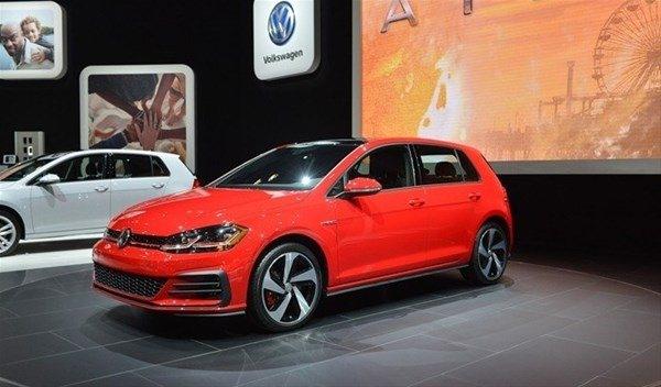 <p>C segmenti / Kompakt Sınıf: Volkswagen Golf</p>