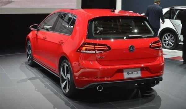 <p>Volkswagen Golf</p>
