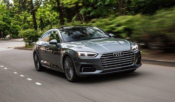 <p>D segmenti / Orta Sınıf: Audi A5 Sportback</p>