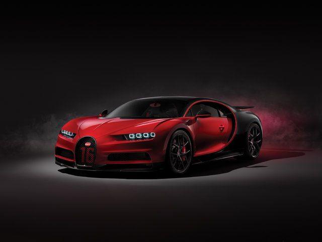 <p>Chiron modeli 3 milyon dolarlık bedelle satılan Bugatti'nin müşteri kitlesi, aslında bu otomobilleri sadece bir hayal olarak nitelendiren birçok kişinin sorduğu o, "Bu otomobile kim biniyor" sorusunun da en yetkili ağızdan alınan cevabı.</p>
