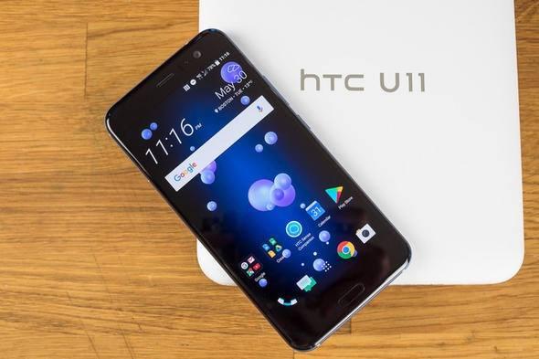 <p>HTC U11 <br />
<br />
Depolama hafızası: 64/128 GB<br />
Bellek: 4/6 GB RAM</p>
