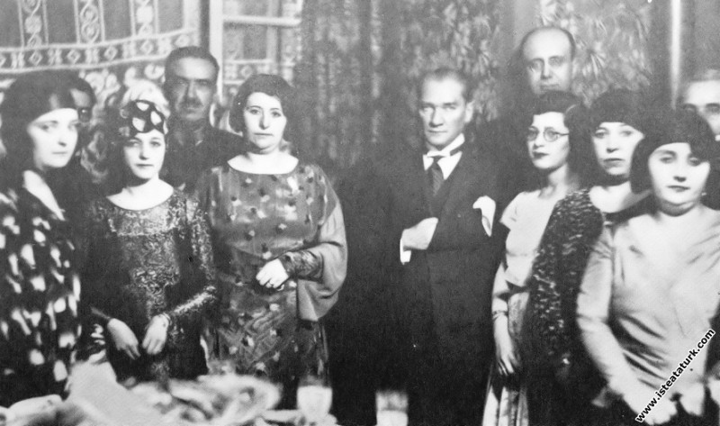 <p>5 Ağustos 1921- 3 Mart 1924 tarihlerinde Erkan-ı Harbiye-i Umumiye vekilliği, 3 Mart 1924'ten yaş haddinden emekli olduğu 12 Ocak 1944 tarihine kadar da Genelkurmay Başkanlığı görevini sürdürdü. </p>
