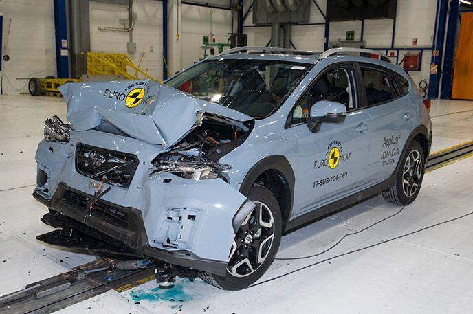 <p>Subaru, güvenlik alanında çok ciddi başarılar elde etmeye devam ediyor. Küçük aile otomobili sınıfındaki Subaru Impreza; yüzde 94 yetişkin, yüzde 89 çocuk, yüzde 82 yaya koruması puanlarıyla erişilmesi güç bir başarıya imza atıyor.</p>