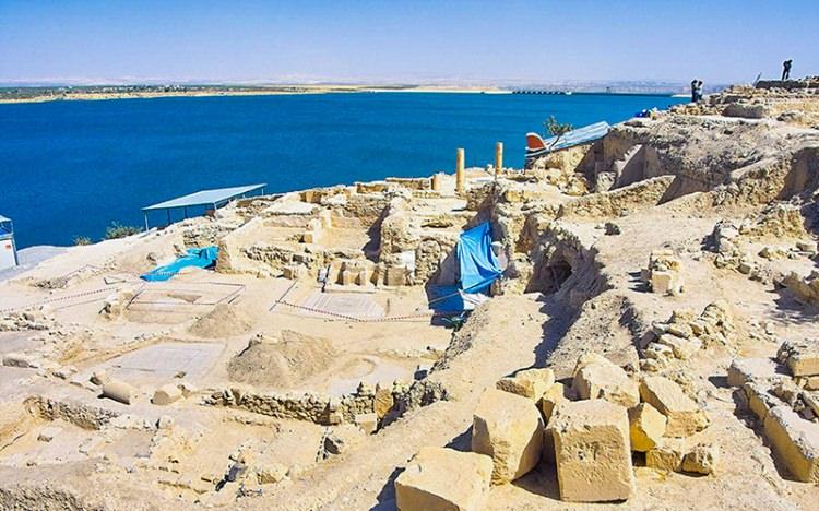 <p>Dünyanın en büyük mozaik müzesi olan Zeugma, 2011 yılında ziyarete açılmıştır ve ilk gün 3000’in üzerinde turisti ağırlamıştır.</p>
