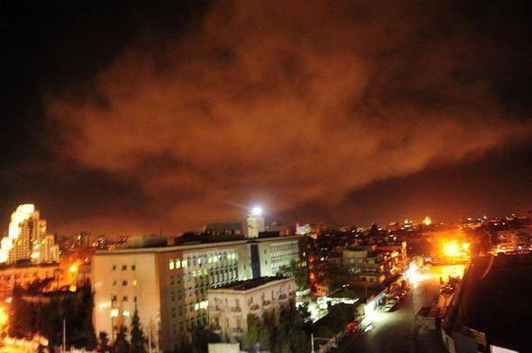 <p>Şam yönetiminin kimyasal silah depoları vuruldu.</p>

