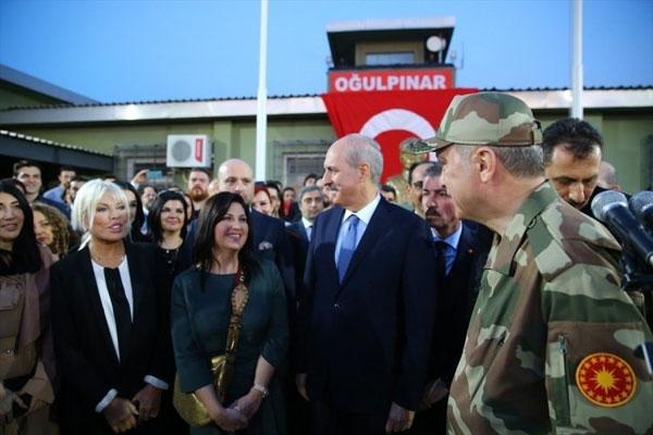 <p>Hatay'a giden sanatçılardan olan Can, katıldığı bir canlı yayında olaya şöyle tepki gösterdi:</p>
