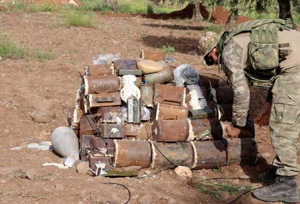 <p>TSK ve Özgür Suriye Ordusu (ÖSO) 18 Mart'ta Afrin'i teröristlerden  temizlemişti.</p>

<p> </p>
