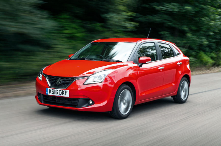 <p><strong>BALENO'DAN FIRSAT YAĞMURU</strong></p>
<p>Suzuki’nin dinamik kompakt sınıf temsilcisi Baleno, nisan ayına özel avantajlarla otomobil tutkunlarına sesleniyor. 1,2 litrelik 90 beygir gücündeki ekonomik benzinli motoru, sürekli değişken oranlı CVT otomatik şanzıman seçeneği, geniş iç mekanı ve bagaj hacmi ile 8 inç boyutundaki dokunmatik multimedya ekranıyla yolculukları keyifli hale getiren Suzuki Baleno, kampanya kapsamında 15 bin TL’ye kadar 12 ay vadeli ve %0 faizli kredi imkanıyla satışa sunuluyor. </p>