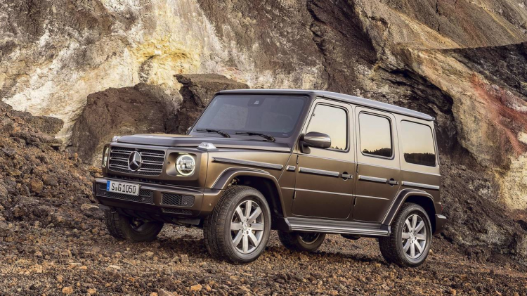 <p><strong>İKON YENİDEN ŞEKİL BULDU</strong></p>
<p>Mercedes-Benz'in yeni G-Serisi haziran ayında satışa sunulacak. Yeni G-Serisi ister arazide isterse de asfalt yollar olsun, her türlü kullanım şartı altında yüksek performans, etkileyici sürüş deneyimi ve üstün güvenlik seviyesi sunuyor. </p>
