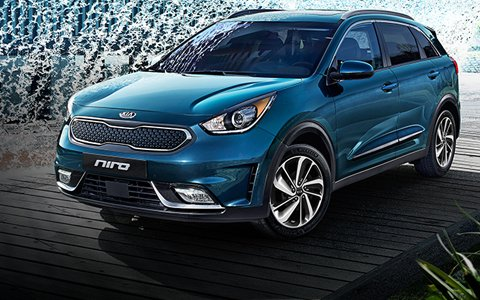 <p><strong>KIA'DA CAZİP TAKSİT SEÇENEKLERİ</strong></p>
<p>KIA'nın çevreci yeni temsilcisi Niro modeli, sınıfının en güçlüsü olarak dikkat çekiyor. 1,6 litre benzinli ve elektrikli motorları ile paralel hibrit sistemine sahip Niro, toplam 141 beygirlik güç üreterek 3,8 litre/100km yakıt</p>
