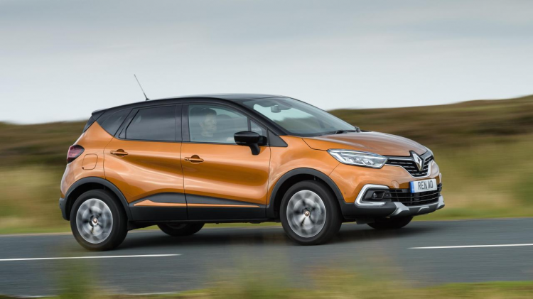 <p>D-seg- mentinde de Koleos 2 donamm ve 2 dizel motor seçeneği ile 195 bin 250TL’den başlayan fiyatlarla satılıyor. Nisan ayında 2018 Clio HB ve Clio Sport Tourer Joy 1.2 İt. 75 beygire liste fiyatı bin 750 TL indirim uygulanıyor.</p>