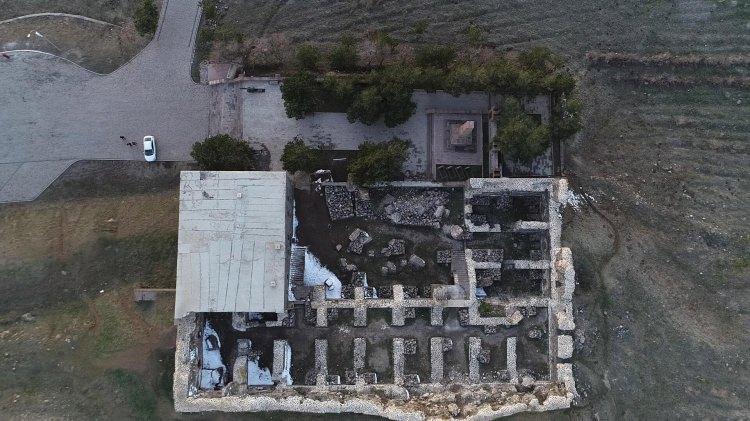 <p>Tarihi eserleri, mistik dokusu, yetiştirdiği alimleri ve doğal güzellikleriyle önemli turizm potansiyeline sahip Doğu Anadolu Bölgesi, her yıl binlerce turisti ağırlıyor.</p>
<p> </p>