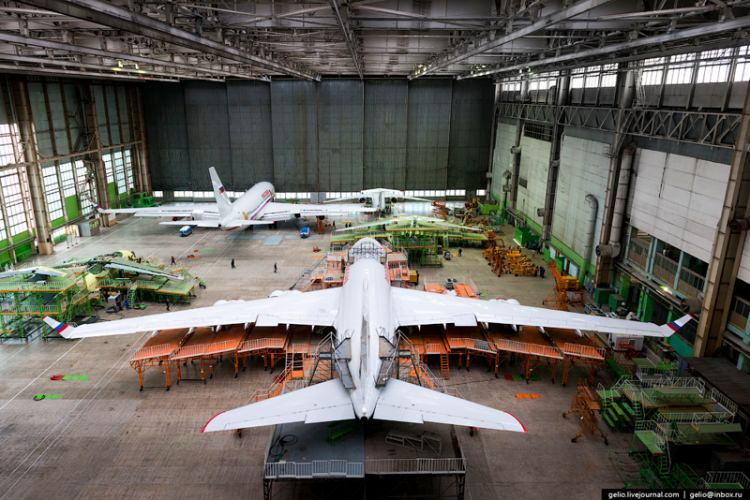 <p>Voronezh uçak fabrikası, geçmişi boyunca ANT-25, efsanevi II-2, bombacılar için Tu-16, yolcular için Il-86 ve İlk olarak süpersonik olarakta Tu-144 üretti.</p>
