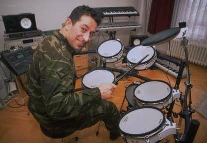 <div>Yılmaz tam 18 ay askerlik yaptı.</div>

<div> </div>
