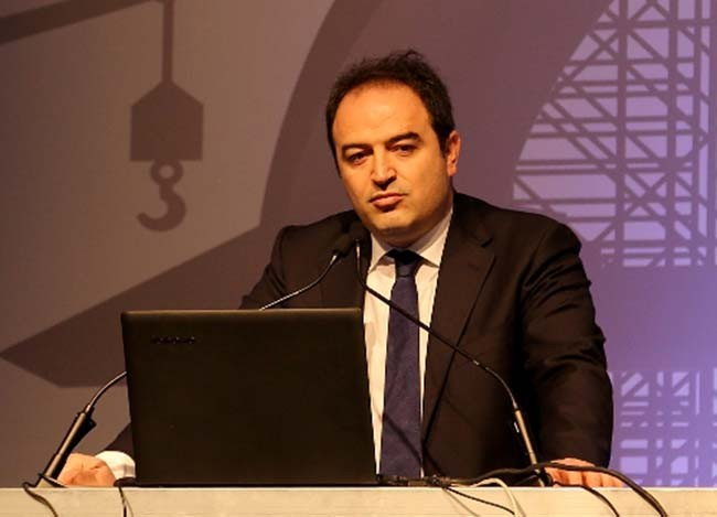 <p><strong>Doç. Dr. Osman Arıkan Nacar</strong><br />
<br />
Çalışma ve Sosyal Güvenlik Bakanlığı Müsteşar Yardımcısı Nacar istifa etti .</p>