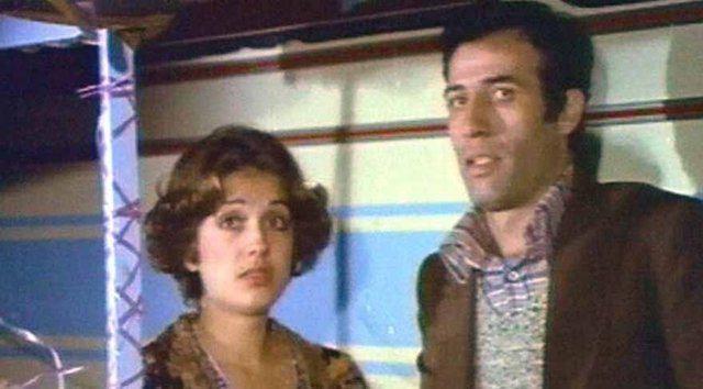 <p>Kariyeri boyunca sadece iki filmde rol alan Bengü, teklifleri kabul etmedi.</p>

<p> </p>

