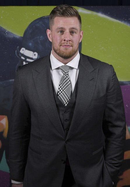 <p>J.J. Watt</p>

<p>Amerikan futbol oyuncusu</p>

