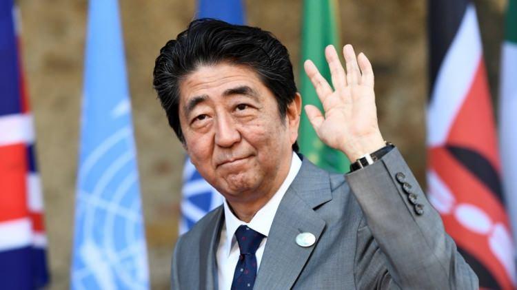 <p>Shinzo Abe</p>

<p>Japonya Başbakanı</p>
