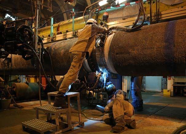 <p>TürkAkım Doğalgaz Boru Hattı Projesi her biri 15,75 milyar metreküplük 2 hattan oluşuyor. Toplam 31,5 milyar metreküp kapasiteye sahip olacak boru hatlarından ilki Türkiye'ye doğalgaz arzı sağlarken, diğer hat Türkiye üzerinden Avrupa'ya ulaşacak.</p>