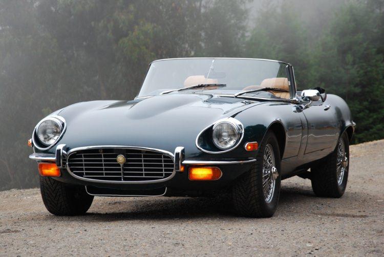 <p>1974 model Jaguar E Type Cabrio V12 129 bin Euro</p>