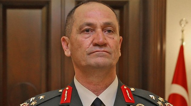 <p>Kısa süre sonra askerliğe adım attı. Van Asayiş Kolordu Komutanıyken 15 Temmuz Darbe Girişimi sırasında vekaleten 2. Ordu Komutanı olarak atandı. Ardından 27 Temmuz 2016 tarihinde 2. Ordu komutanlığına getirildi. </p>