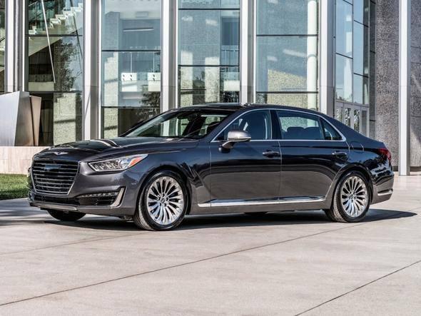 <p>Genesis G90</p>
