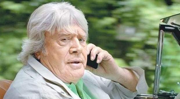 <p>Cüneyt Arkın - Eskişehir</p>
<p> </p>