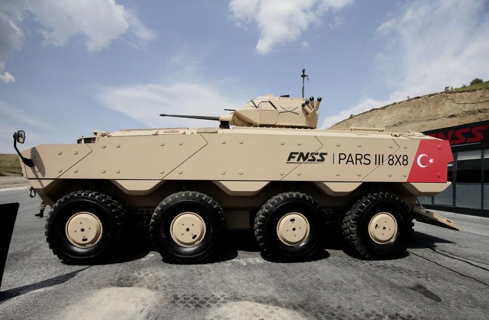 <p> PARS 6x6 ve 8x8'den oluşan yeni nesil taktik tekerlekli zırhlı araç ailesiyle önemli ihracat başarıları yakalayan FNSS Savunma Sistemleri AŞ (FNSS), Türkiye'nin bu sınıftaki ihtiyaçlarına uygun çözümler geliştirmek için görev bekliyor.</p>