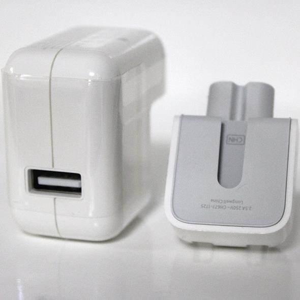 <p>Yanlış. İşin aslında her iki cihazda aynı sarj kablosunu kullanır. Buna Android cihazların benzer sarj kablosu kullanmasını örnek gösterebiliriz.</p>

<p> </p>
