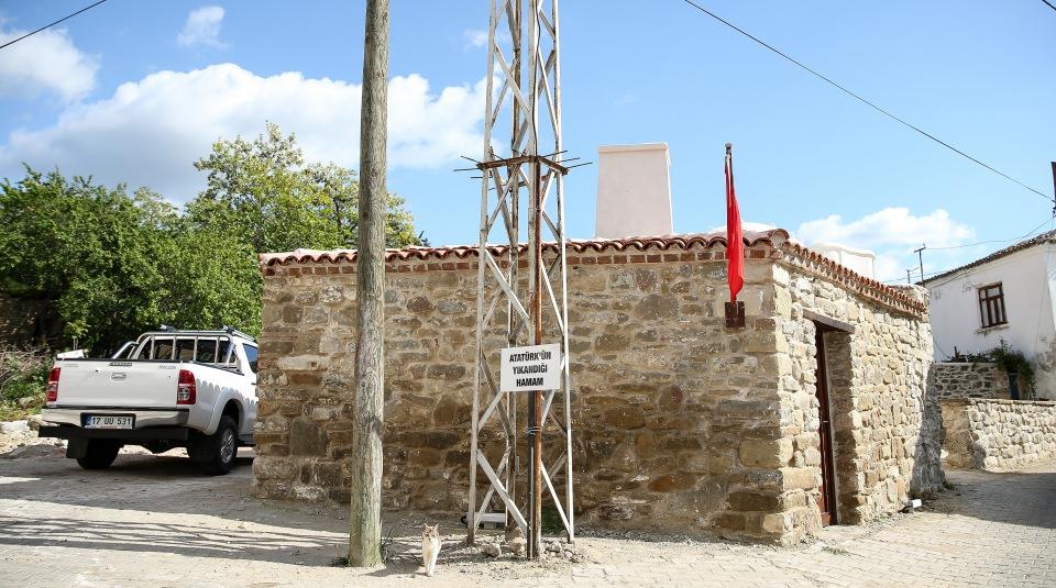 <p>Savaş döneminde 19'uncu Tümen Komutanı Yarbay Mustafa Kemal ve askerlerinin de kullandığı bilinen hamamın geçen yıl başlatılan restorasyonu tamamlanma aşamasına geldi.</p>

<p> </p>
