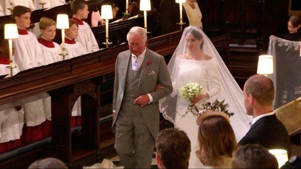 <p>Meghan Markle walks down the aisle with Prince Charles </p>

<p> </p>

<p> </p>
