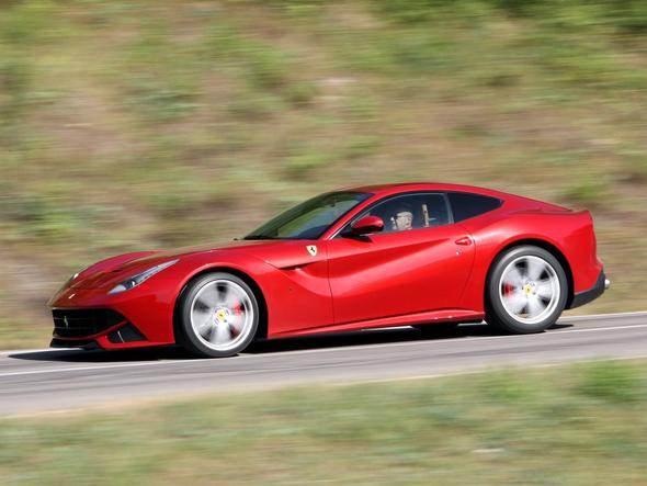 <p>Flip<br />
21) FERRARI F12 BERLINETTA</p>
<p>340 km/sa</p>